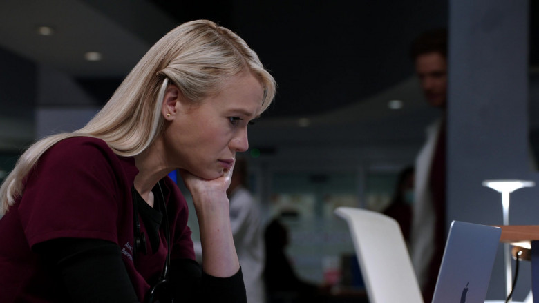 Apple MacBook Laptop Used by Kristen Hager as Dr. Stevie Hammer in Chicago Med S07E05 Change Is a Tough Pill to Swallow (2021)