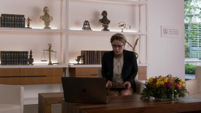 Apple MacBook Pro Laptop Used by Actress Melissa Benoist as Kara Zor-El aka Kara Danvers in Supergirl S06E16 Nightmare in National City (2021)