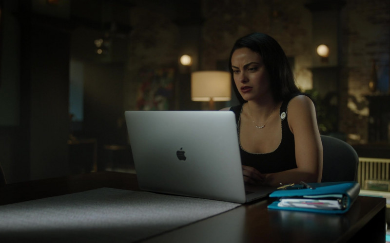 Apple MacBook Pro Laptop Used by Camila Mendes as Veronica Lodge in Riverdale S05E19 Chapter Ninety-Five RIVERDALE RIP () (2021)
