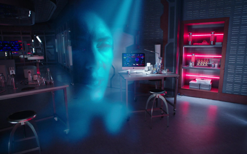 Apple iMac Computer in DC's Legends of Tomorrow S07E03 wvrdr_error_100 not found (2021)