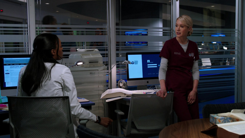 Apple iMac Computers in Chicago Med S07E04 Status Quo, aka the Mess We’re In (4)