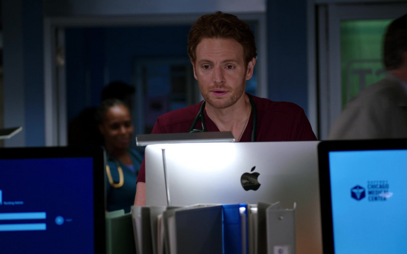 Apple iMac Computers in Chicago Med S07E06 When You're a Hammer Everything's a Nail (2)