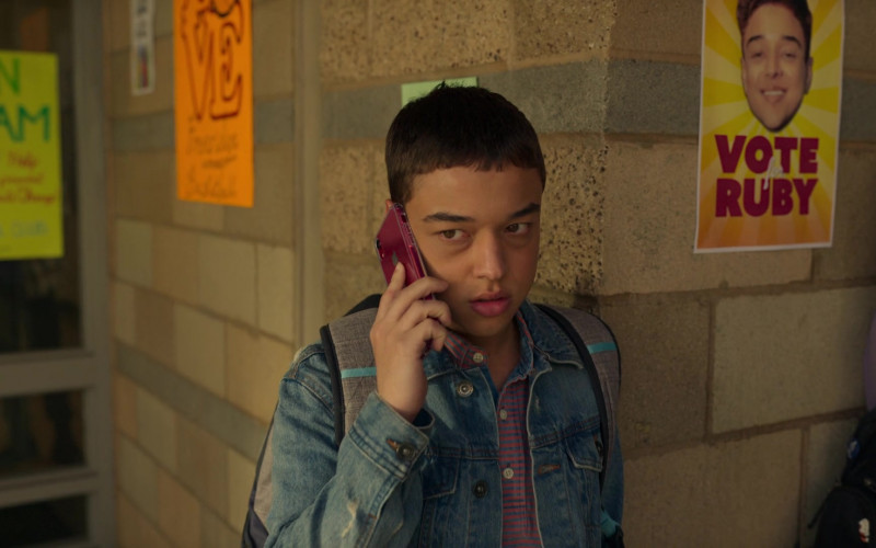 Apple iPhone Smartphone of Jason Genao as Ruben ‘Ruby' Martinez Jr. in On My Block S04E01 Chapter Twenty-Nine (2021)