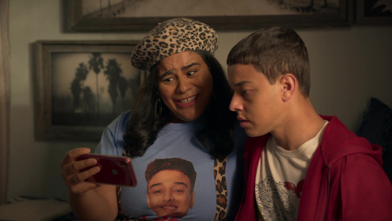 Apple iPhone Smartphone of Jessica Marie Garcia as Jasmine Flores in On My Block S04E02 Chapter Thirty (2021)