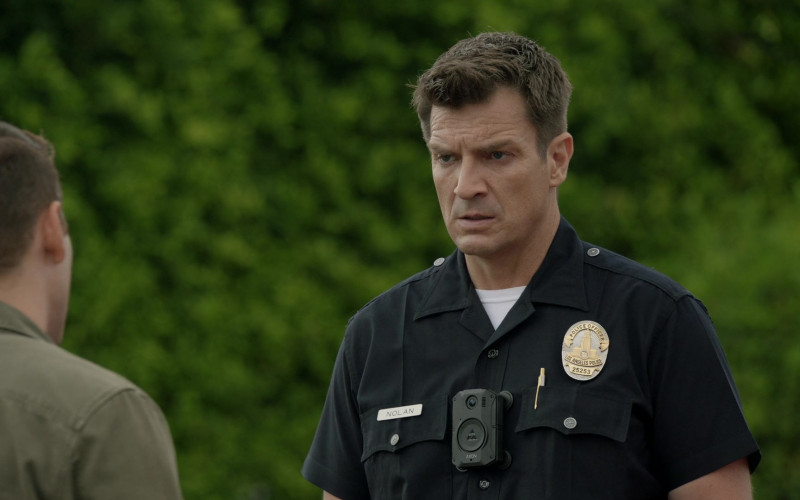 Axon Bodycams (Video Cameras) in The Rookie S04E04 Red Hot (2)