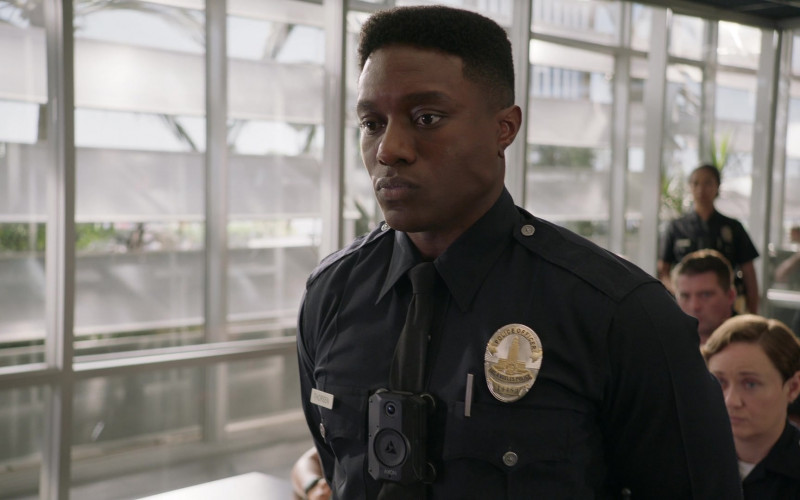 Axon Video Bodycams Used by Police Officers in The Rookie S04E02 Five Minutes (5)