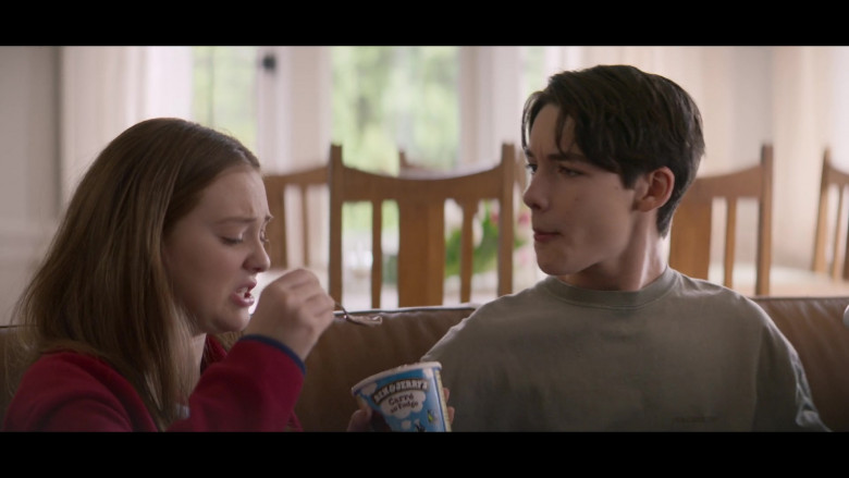 Ben & Jerry's Ice Cream Enjoyed by Sophie Grace as Kristy Thomas in The Baby-Sitters Club S02E08 TV Series (1)