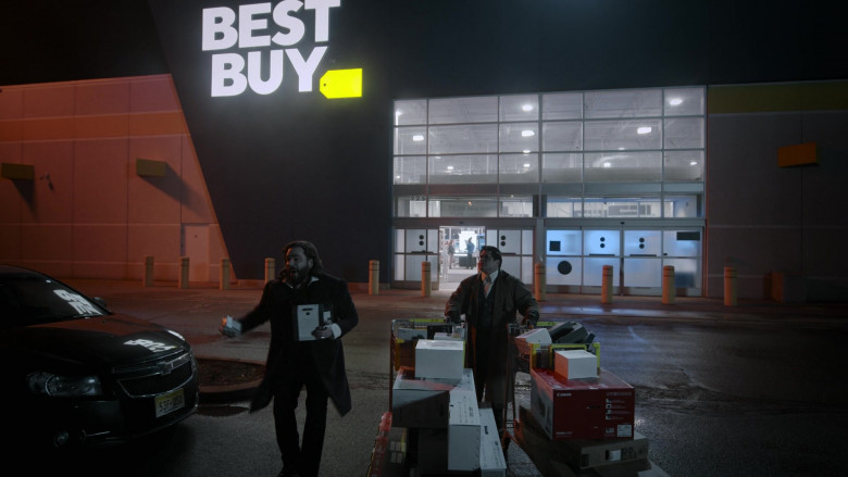 Best Buy Consumer Electronics Store in What We Do in the Shadows S03E07 TV Show (2)