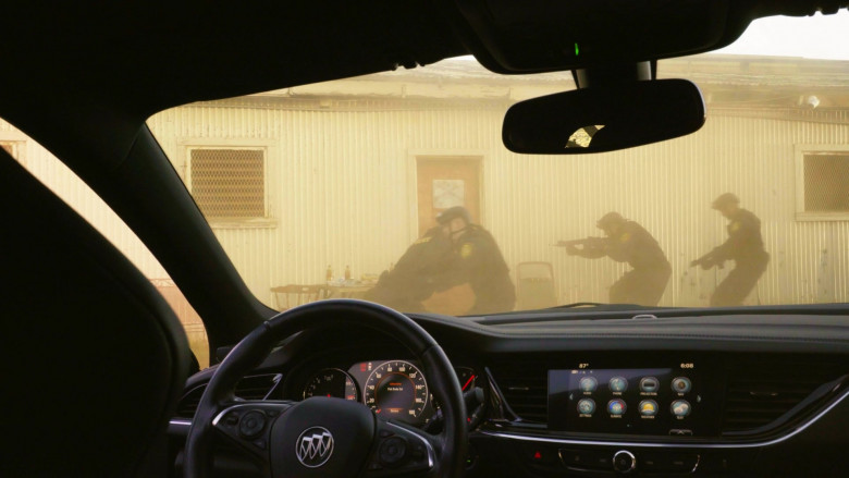 Buick Regal GS Car in Magnum P.I. S04E04 Those We Leave Behind (2)