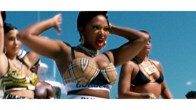 Burberry Top and Bottom Outfit Worn by Naturi Naughton as Jill aka Da Thrill in Queens S01E01 TV Show (1)