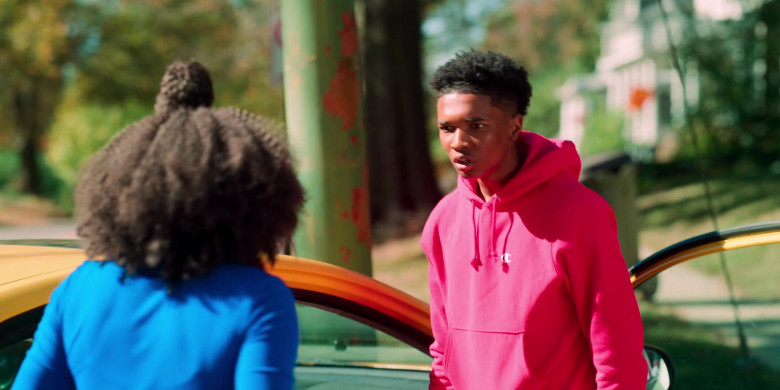 Champion Men's Hoodie in Swagger S01E03 Mano a Mano (2021)
