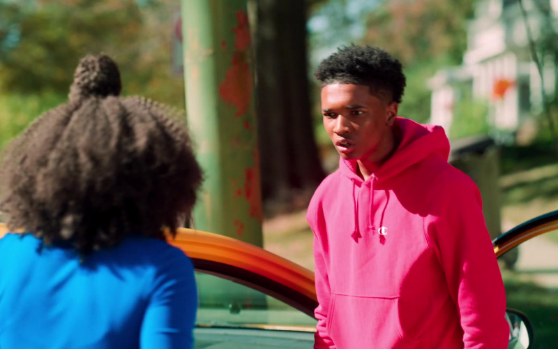 Champion Men's Hoodie in Swagger S01E03 Mano a Mano (2021)