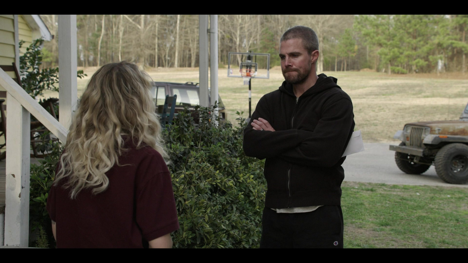 Champion Shorts Of Stephen Amell As Jack Spade In Heels S01E07 "The Big