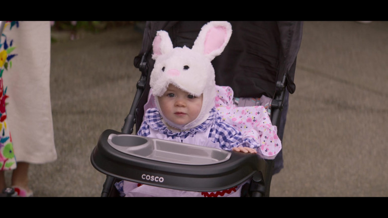 Cosco Stroller in The Baby-Sitters Club S02E08 Kristy and the Baby Parade (2021)