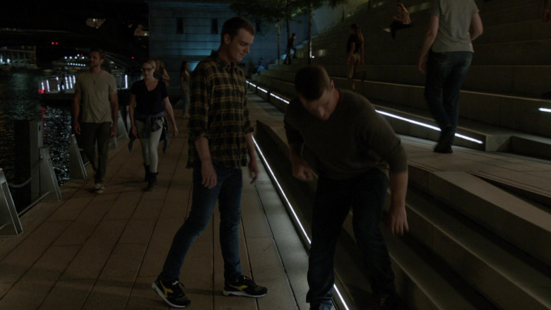 Diadora Men's Shoes in Chicago Fire S10E03 Counting Your Breaths (2021)
