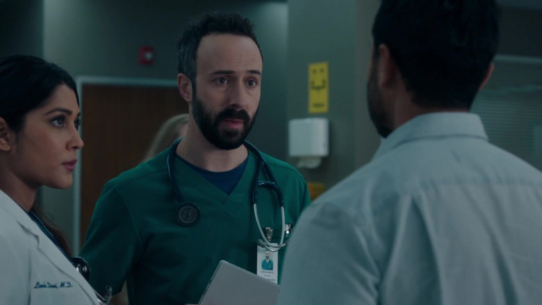 Doctors Using 3M Littmann Stethoscopes in The Resident S05E03 TV Show (1)