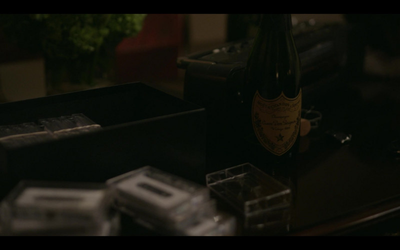 Dom Pérignon Champagne in American Crime Story S03E06 Man Handled (2021)