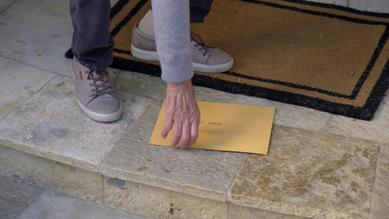 Ecco Men’s Shoes of Larry David in Curb Your Enthusiasm S11E01 The Five-Foot Fence (2021)