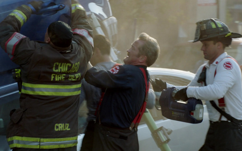 HURST Jaws of Life in Chicago Fire S10E05 Two Hundred (2021)