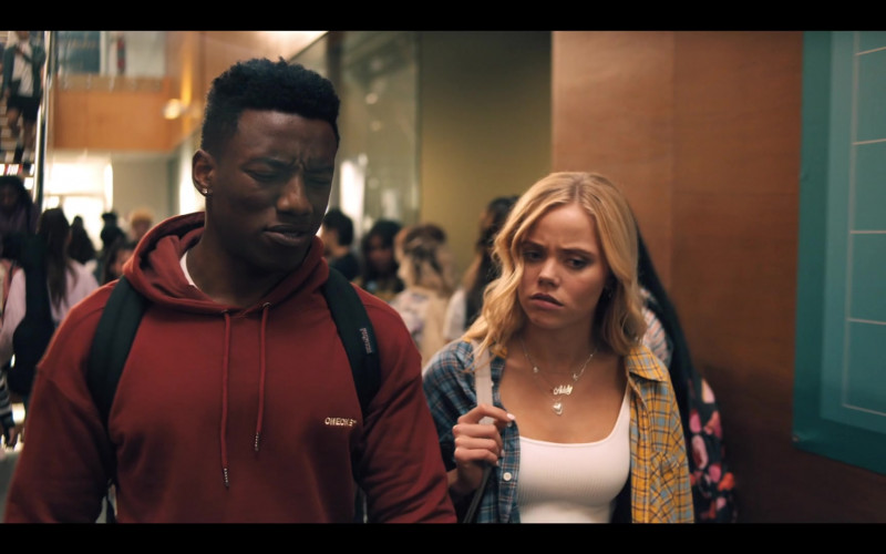 JanSport Backpack of Chibuikem Uche as Cooper Clay in One Of Us Is Lying S01E02 One of Us Is Grieving (2021)