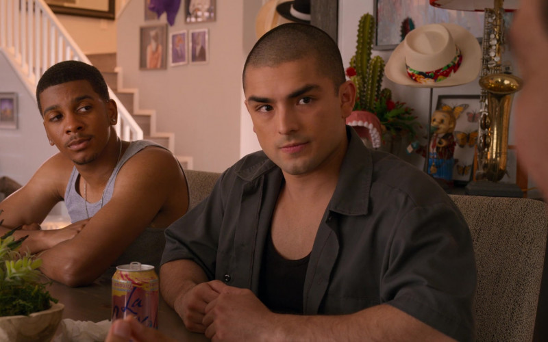 LaCroix Sparkling Water Enjoyed by Diego Tinoco as Cesar Diaz in On My Block S04E08 Chapter Thirty-Six (2021)
