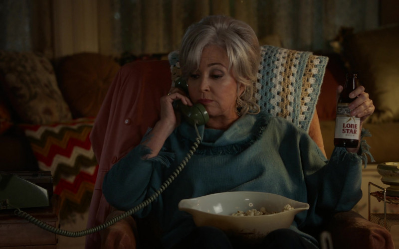 Lone Star Beer Enjoyed by Annie Potts as Connie ‘Meemaw’ Tucker in Young Sheldon S05E01 One Bad Night and Chaos of Selfish Desires (2021)