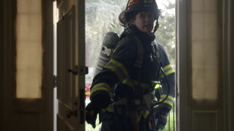 MSA Safety Self Contained Breathing Apparatus (SCBA) in Station 19 S05E02 Can’t Feel My Face (2)