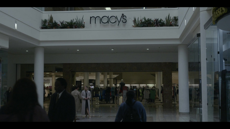 Macy's Store in American Crime Story S03E06 Man Handled (2021)
