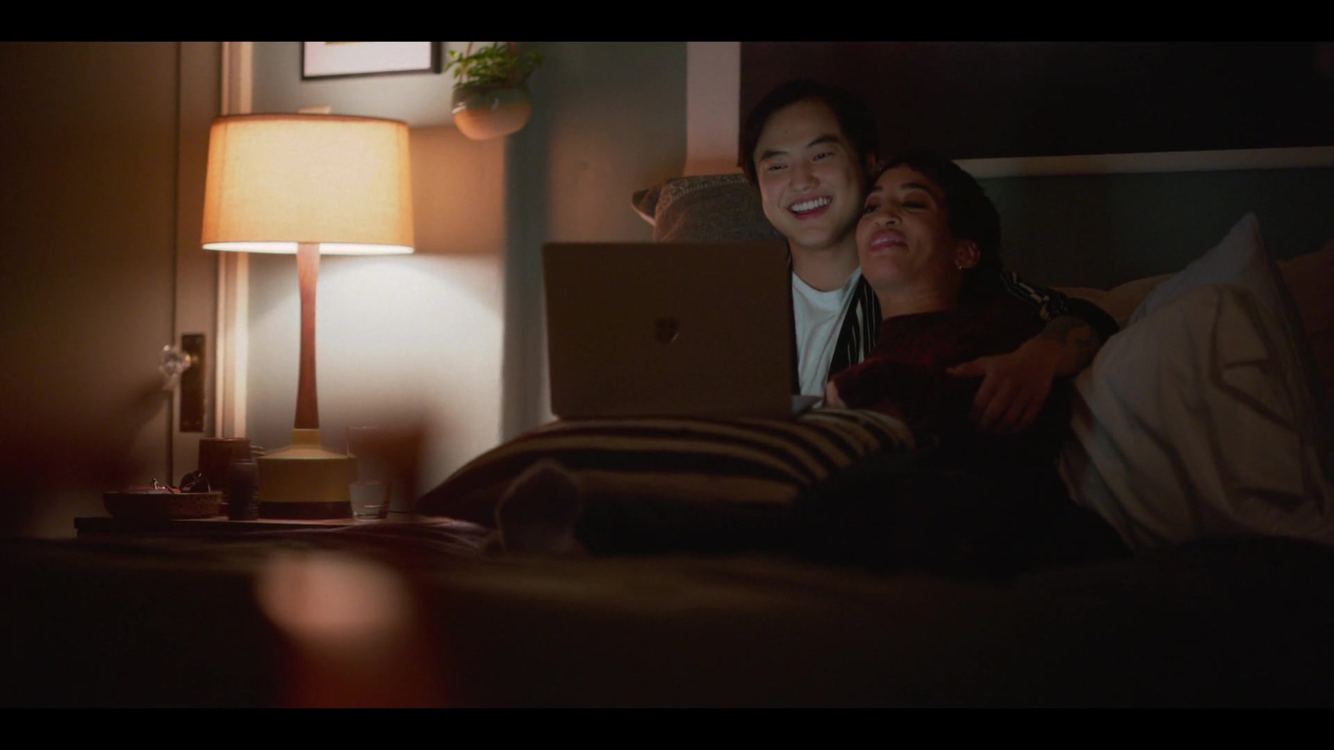 Microsoft Surface Laptop Of Leo Sheng As Micah Lee In The L Word:  Generation Q S02E09 