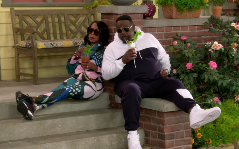 Nike Air Force All-White High Top Sneakers of Cedric the Entertainer as Calvin Butler in The Neighborhood S04E05 W