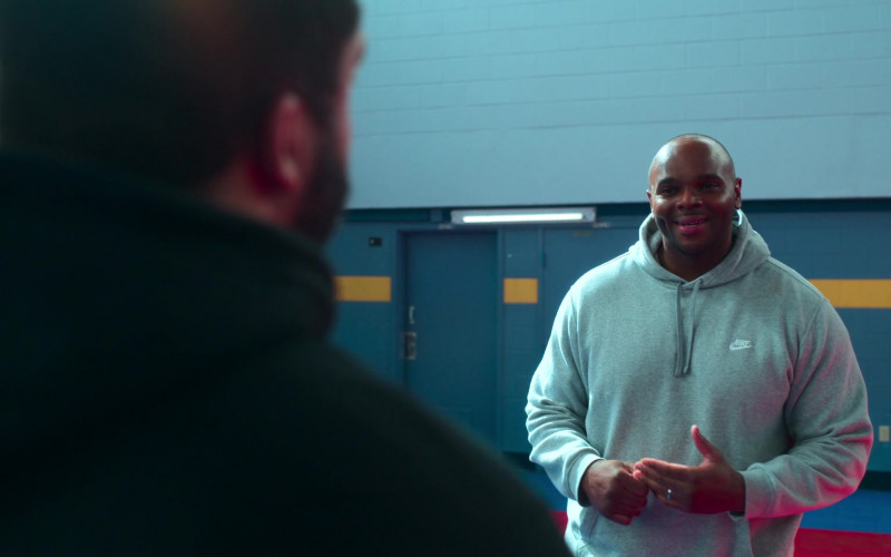 Nike Grey Hoodie in Swagger S01E01 NBA (2021)