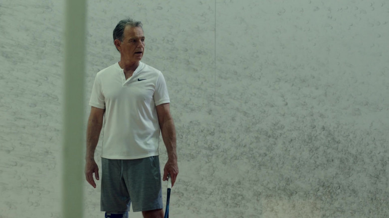 Nike Shirt of Bruce Greenwood as Randolph Bell in The Resident S05E04 Now What (2021)