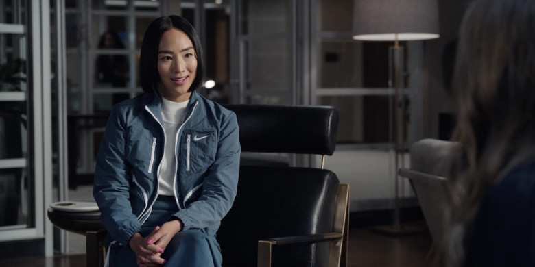 Nike Tech Pack Woven Jacket of Greta Lee as Stella Bak in The Morning Show S02E04 (2)