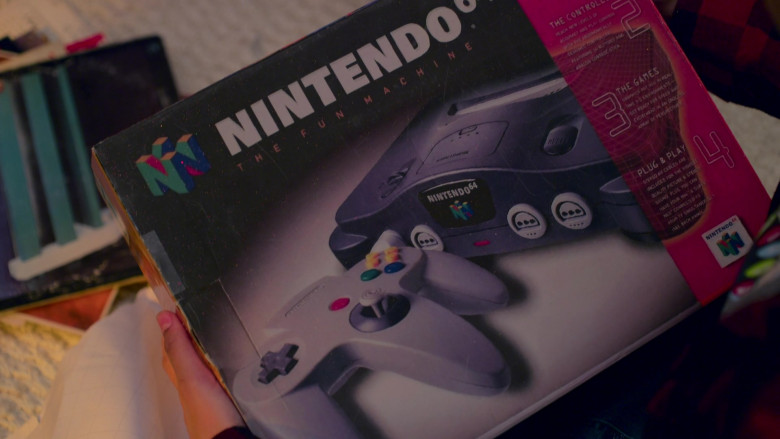 Nintendo 64 Console in Leverage Redemption S01E09 (1)