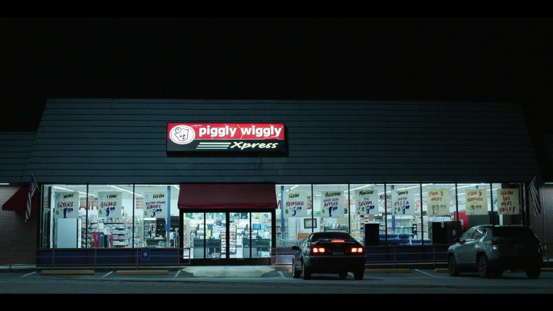 Piggly Wiggly Xpress Store in Heels S01E07 The Big Bad Fish Man (3)