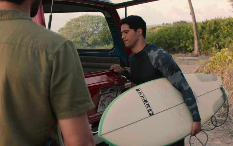 Pyzel Surfboards in NCIS Hawai’i S01E03 TV Show (1)