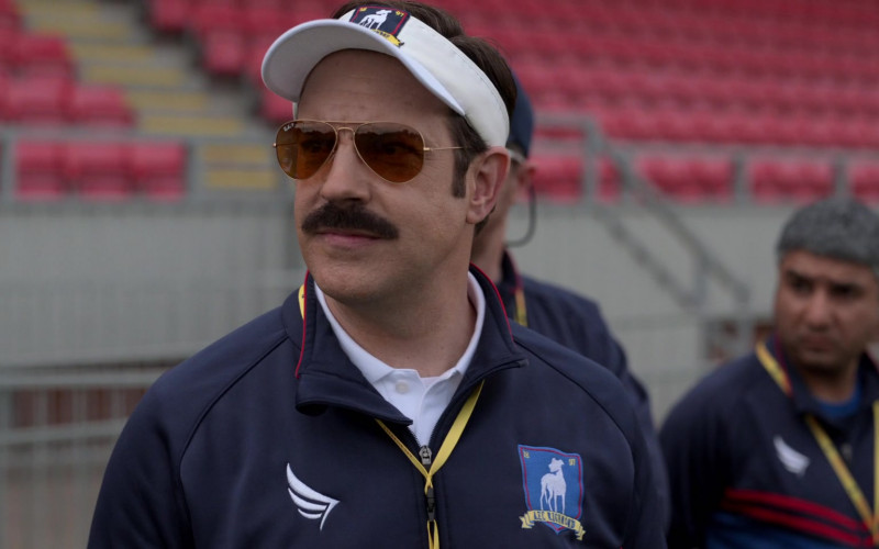 Ray-Ban Men's Sunglasses Worn by Jason Sudeikis as Ted Lasso in Ted Lasso S02E11 Midnight Train to Royston (2)
