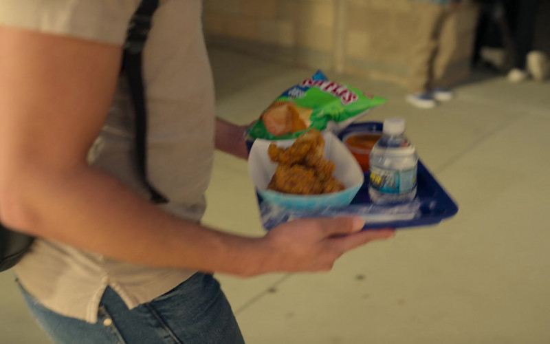 Ruffles Queso Cheese Flavored Potato Chips in On My Block S04E01 Chapter Twenty-Nine (2021)
