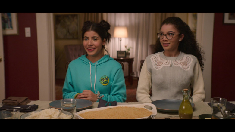 Santa Cruz Sweatshirt of Kyndra Sanchez as Dawn Schafer in The Baby-Sitters Club S02E05 Mary Anne and the Great Romance (2021)