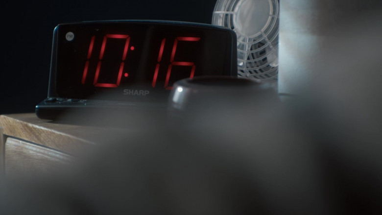 Sharp Radio Digital Clock in Work in Progress S02E10 I Release You (2021)