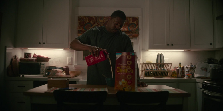 Silk Milk and General Mills Honey Nut Cheerios Cereal in Truth Be Told S02E10 Last Exit…Oakland (2021)