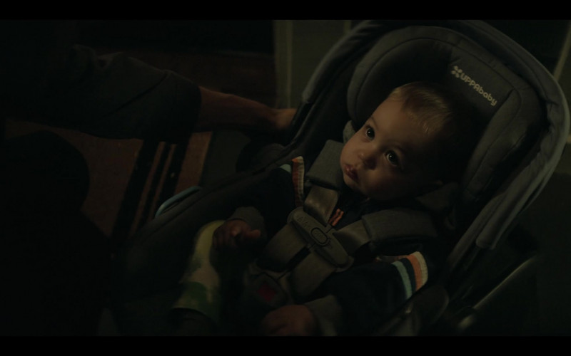 UPPAbaby Mesa Baby Car Seat in You S03E10 What Is Love (2021)