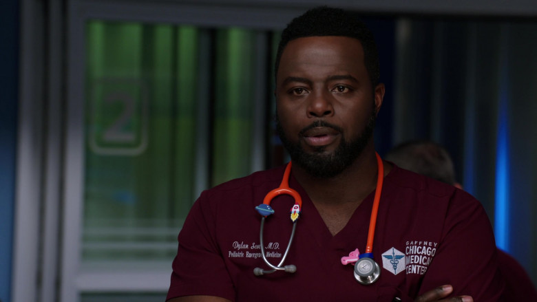 3M Littmann Stethoscopes in Chicago Med S07E07 A Square Peg in a Round Hole (2)