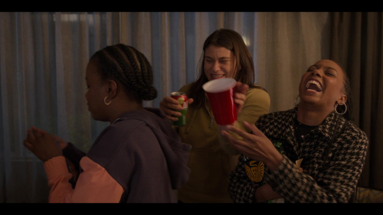 AHA Flavored Sparkling Water and Siete Food Snacks in The Sex Lives of College Girls S01E04 Kappa (2021)