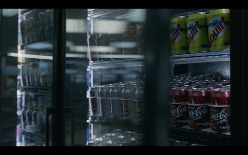 A&W Root Beer, Shasta, Squirt, Diet Coke and Coca-Cola Classic Drinks in American Crime Story S03E10 The Wilderness (2021)