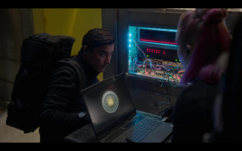 Alienware Laptop Computer Used by Florence Hall as Mindy in The Princess Switch 3 Romancing the Star (2021)