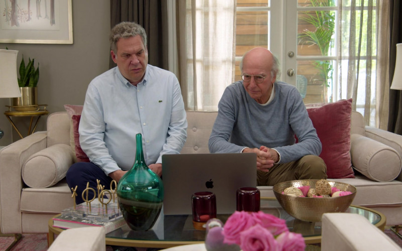 Apple MacBook Laptop Used by Jeff Garlin as Jeff Greene and Larry David in Curb Your Enthusiasm S11E04 The Watermelon (2021)