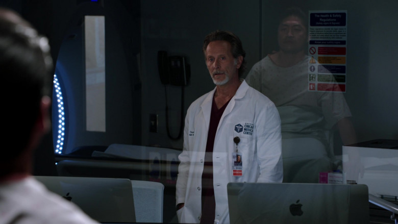 Apple iMac Computers in Chicago Med S07E08 Just as a Snake Sheds Its Skin (3)