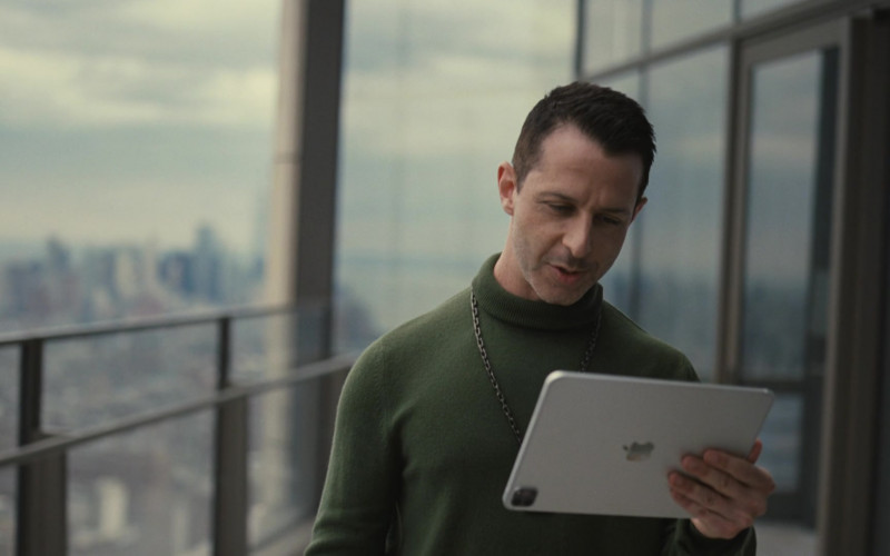 Apple iPad Pro Tablet of Jeremy Strong as Kendall Roy in Succession S03E07 Too Much Birthday (2021)