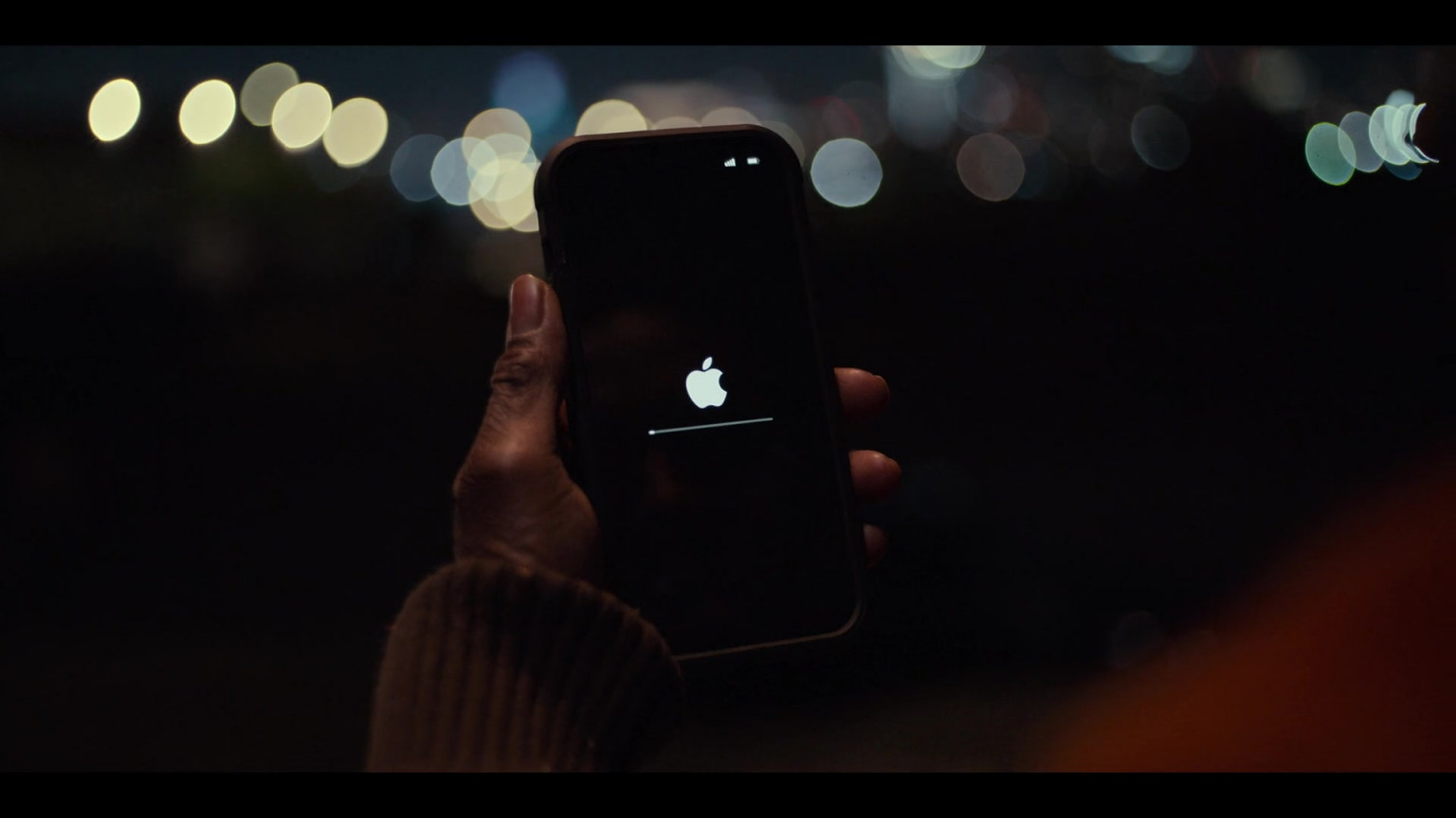 Apple IPhone Smartphone In True Story S01E06 "Chapter 6 The Things You